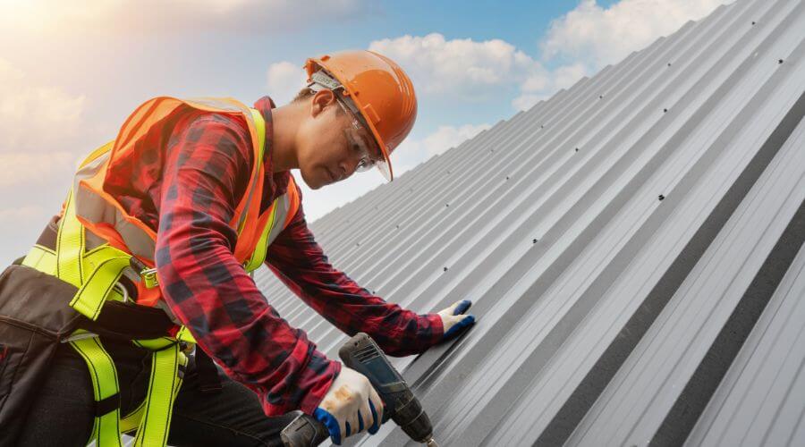 Expert top industrial roofings services in Leaf River, IL